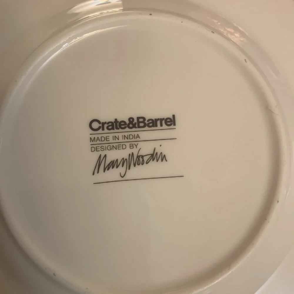 Crate & Barrel Mary Woodin Winter Berries Appetizer plate
